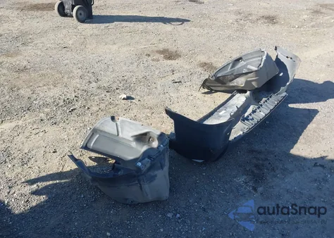 2016 Jeep Cherokee Latitude z USA, uszkodzony, nr VIN 1C4PJMCB1GW147726